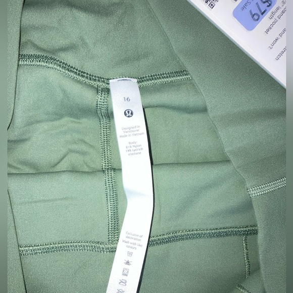 🍋NWT (16) LuluLemon Align highrise pants 28 inch inseam 🍋 - Picture 9 of 10